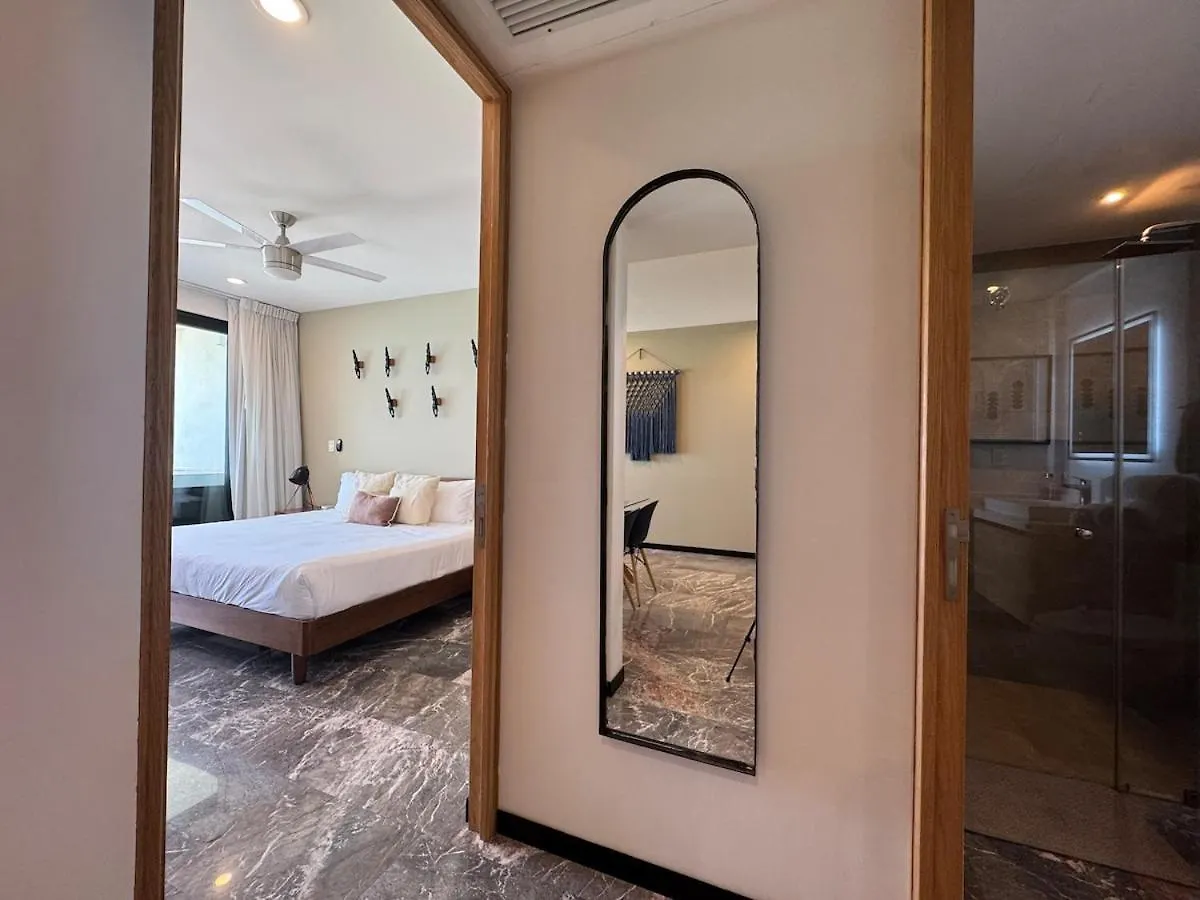 2 Bedrooms Ocean View, Private Plunge Pool, Gym Playa del Carmen Apartment