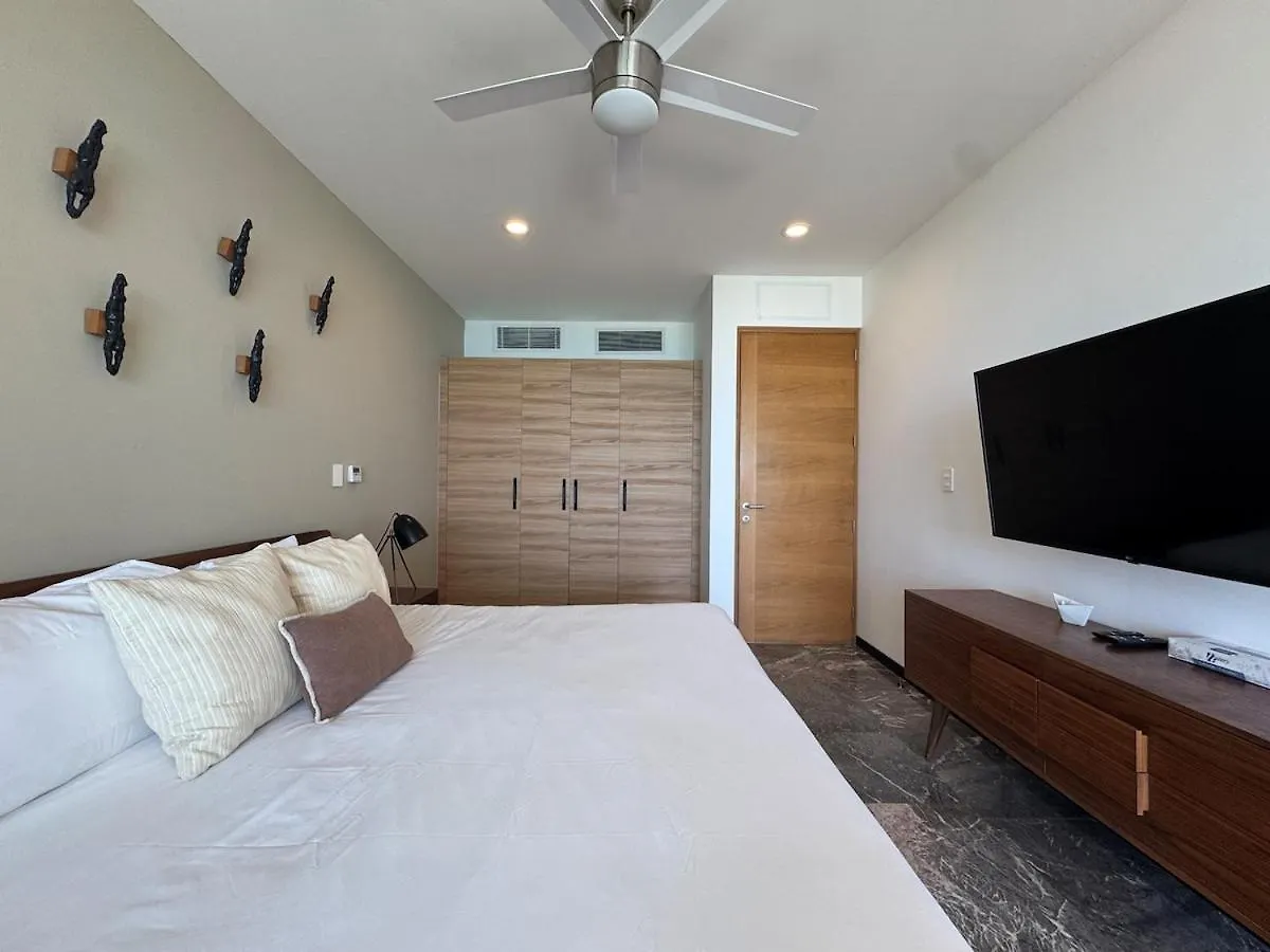 2 Bedrooms Ocean View, Private Plunge Pool, Gym Playa del Carmen