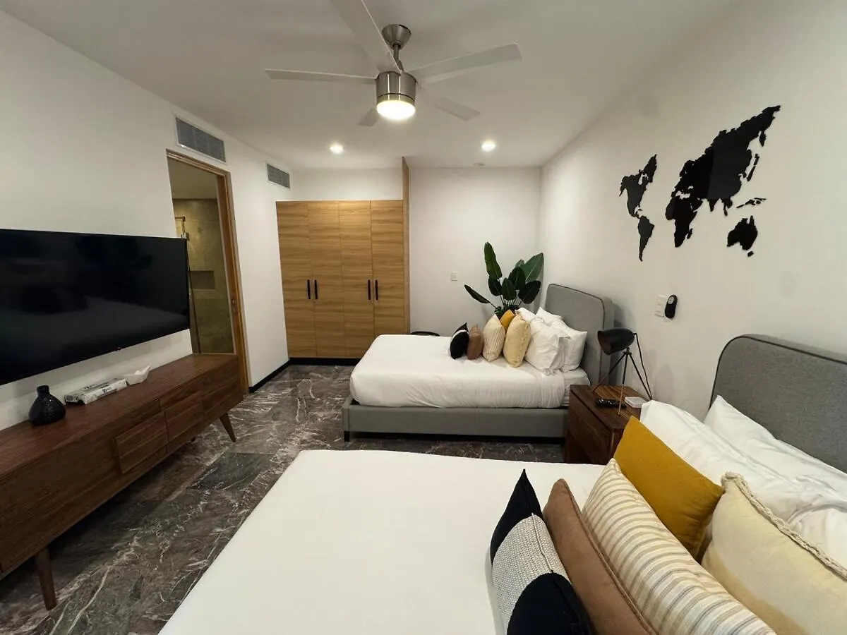 2 Bedrooms Ocean View, Private Plunge Pool, Gym Playa del Carmen Apartment